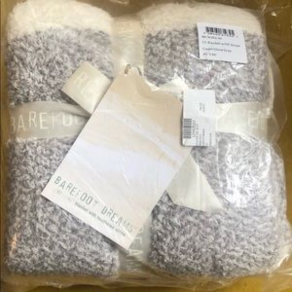 Barefoot Dreams CozyChic Stripe Throw Blanket - Picture 5 of 11